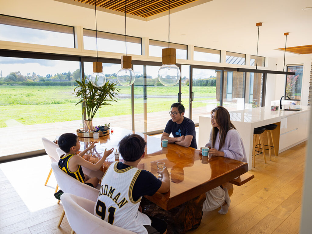 Chris Yu with family at the dinner table